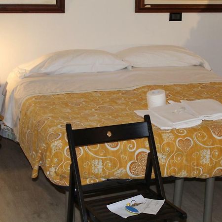 Enrica Barrani Room Vernazza Bagian luar foto